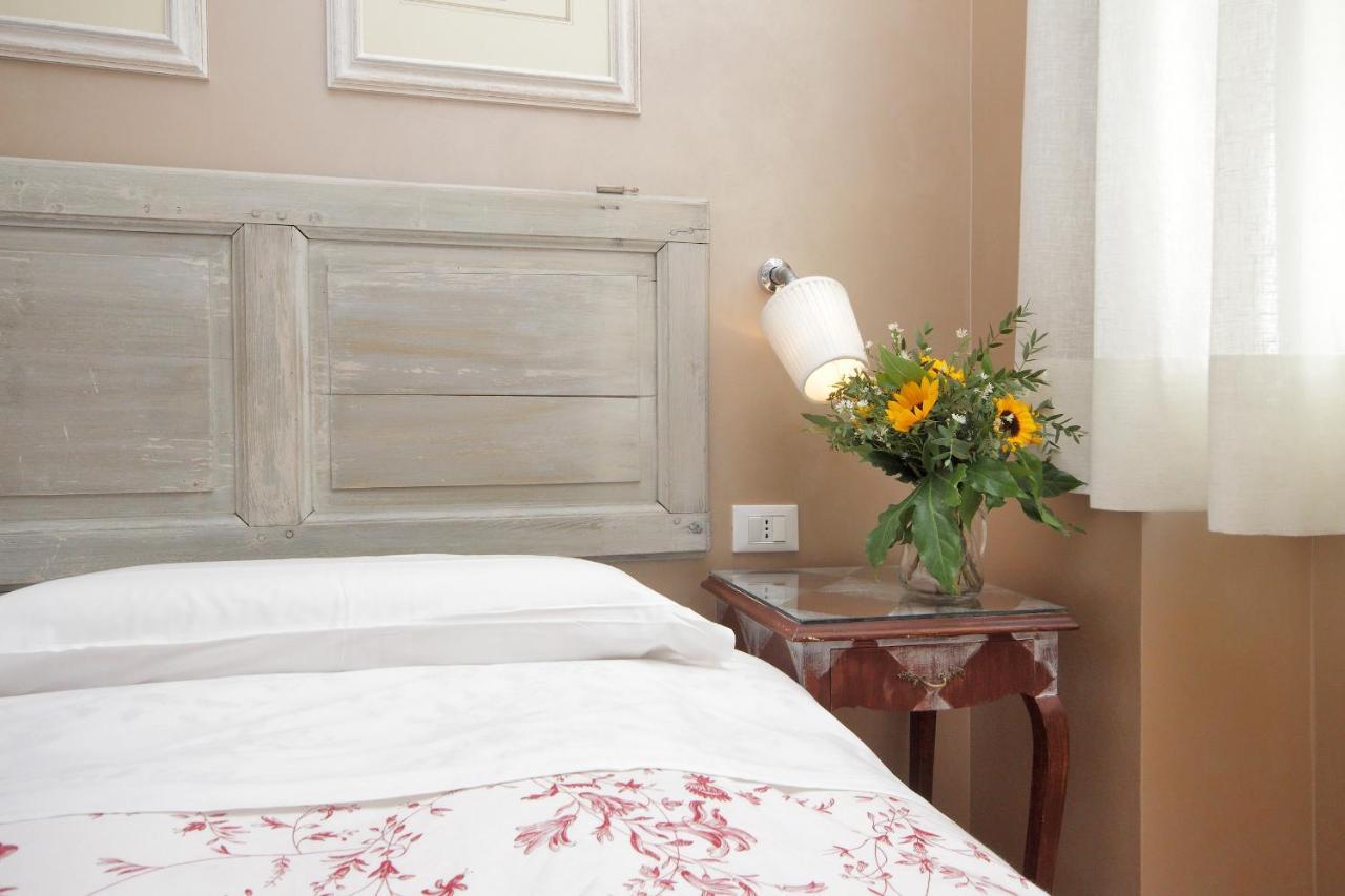 Deco'S Place Roma Teodora Dış mekan fotoğraf